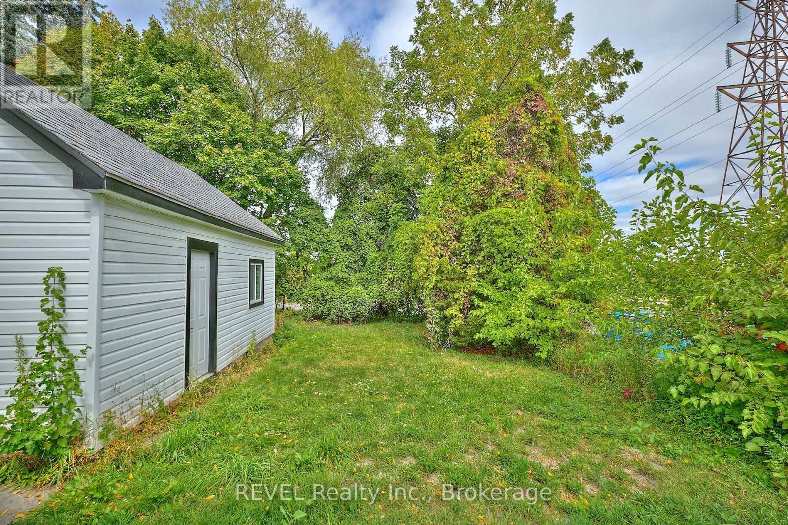5659 Robinson Street, Niagara Falls (Dorchester), ON - Outdoor