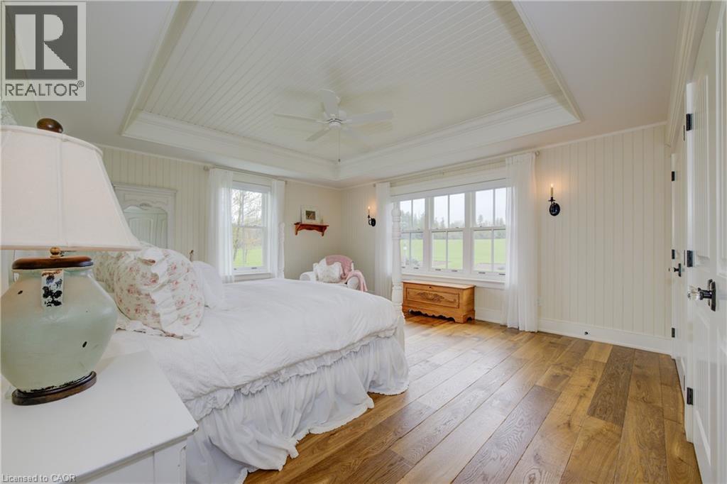 234 Concession 14 Road E, Flamborough, ON - Indoor Photo Showing Bedroom