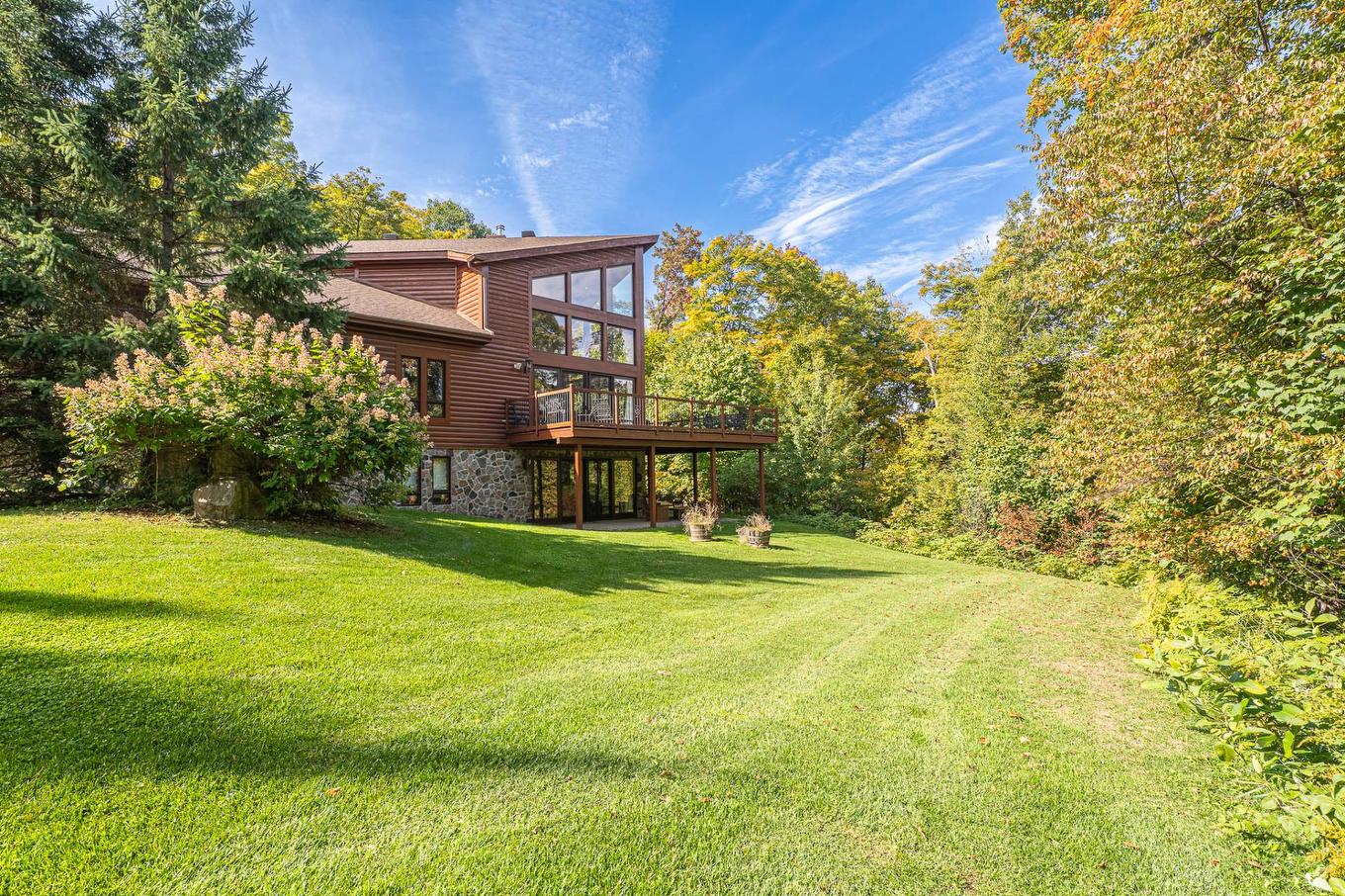 Back facade - 35 Ch. Du Chevreuil, Lac-Supérieur, QC - Outdoor