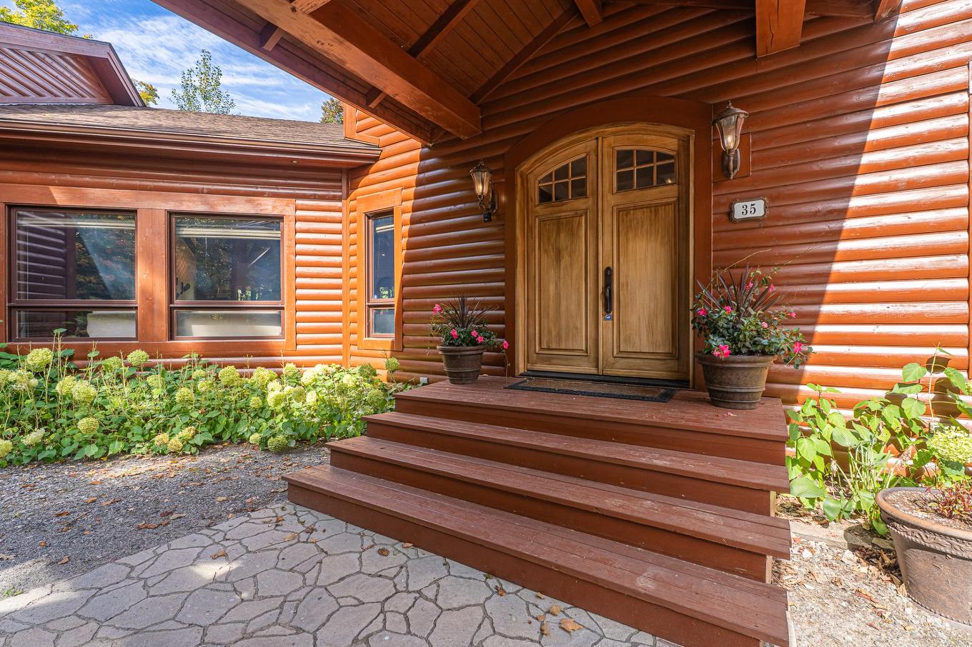 Frontage - 35 Ch. Du Chevreuil, Lac-Supérieur, QC - Outdoor With Exterior