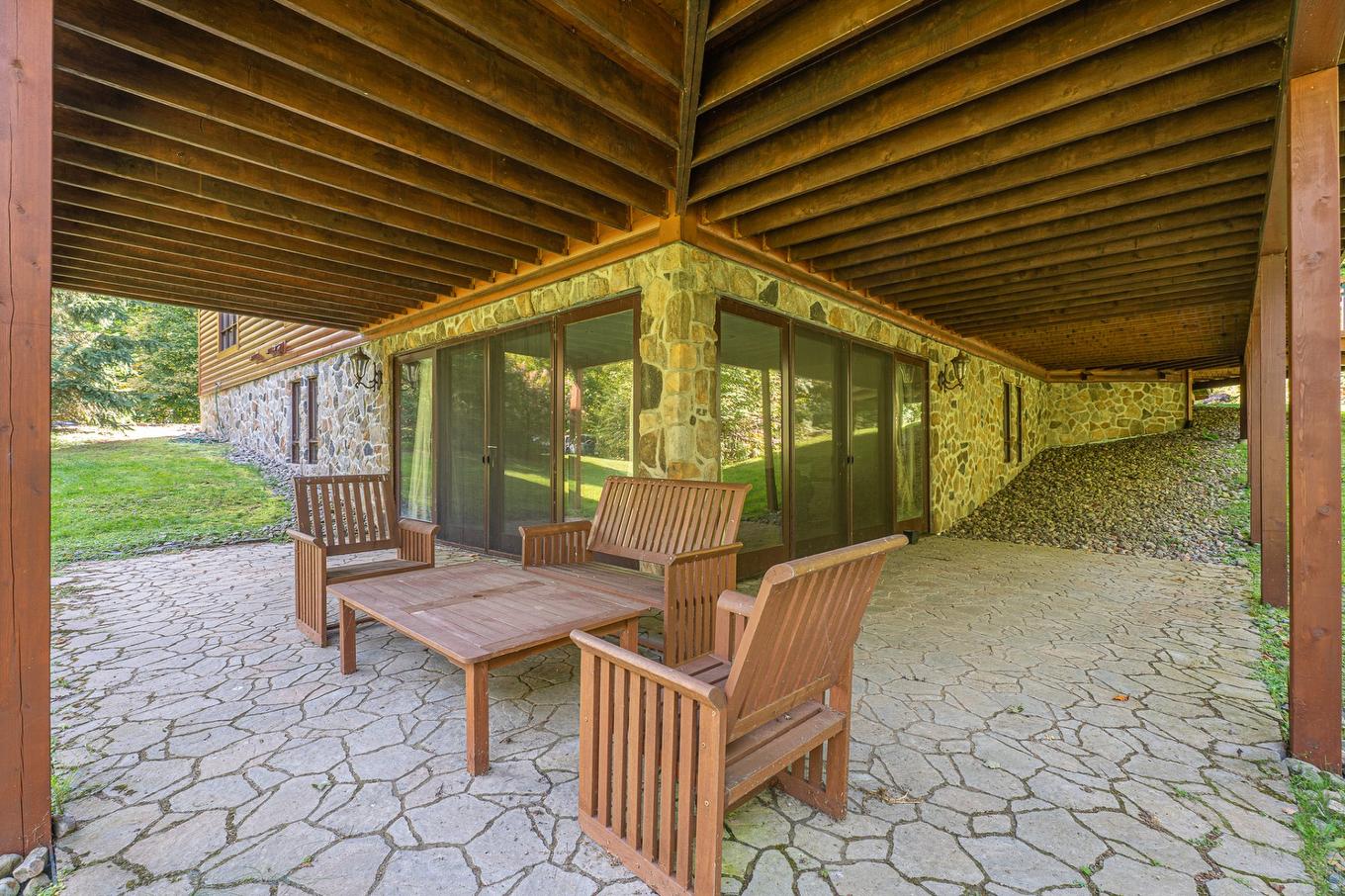 Patio - 35 Ch. Du Chevreuil, Lac-Supérieur, QC - Outdoor With Deck Patio Veranda With Exterior