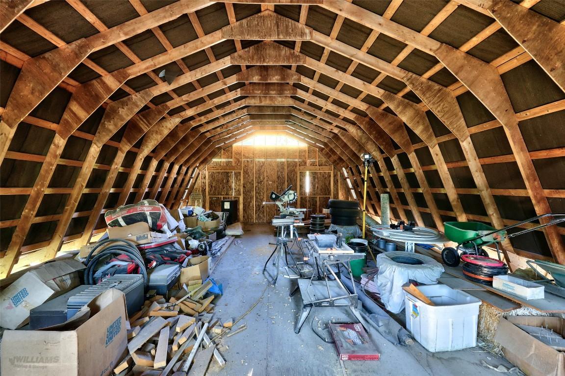 4072 Butters Road, Scotch Creek, BC - Indoor Photo Showing Other Room