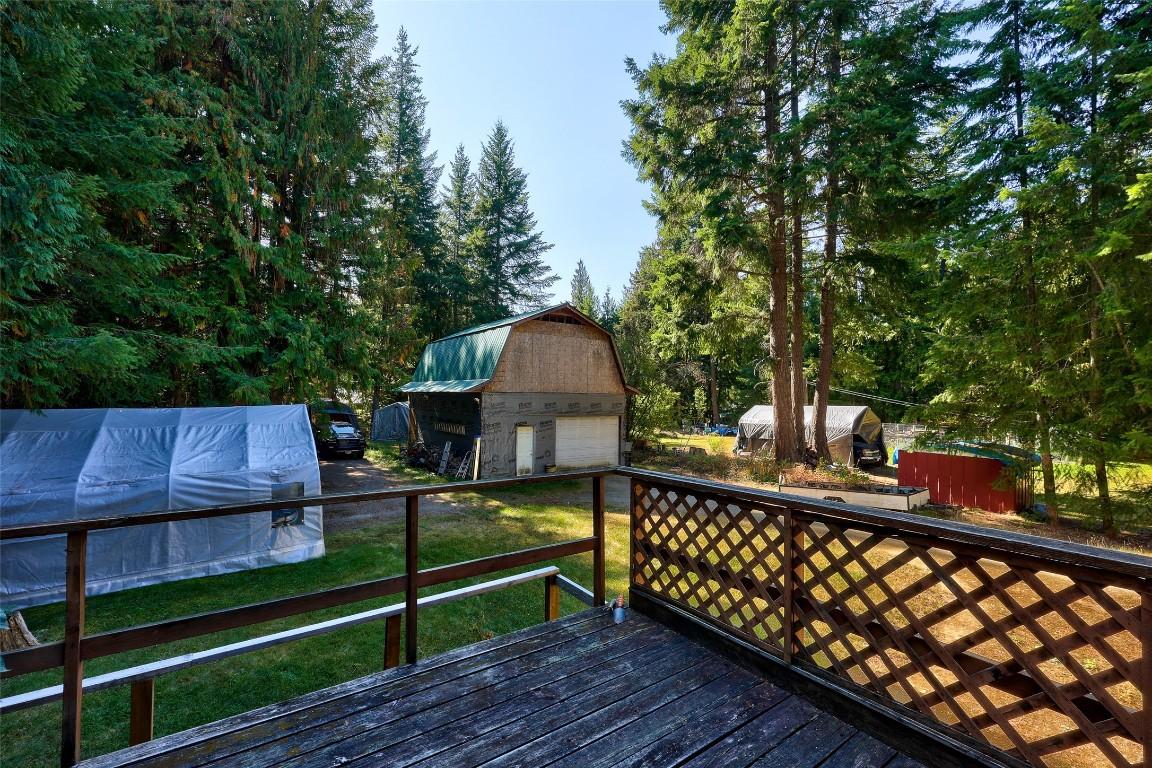 4072 Butters Road, Scotch Creek, BC - Outdoor With Deck Patio Veranda
