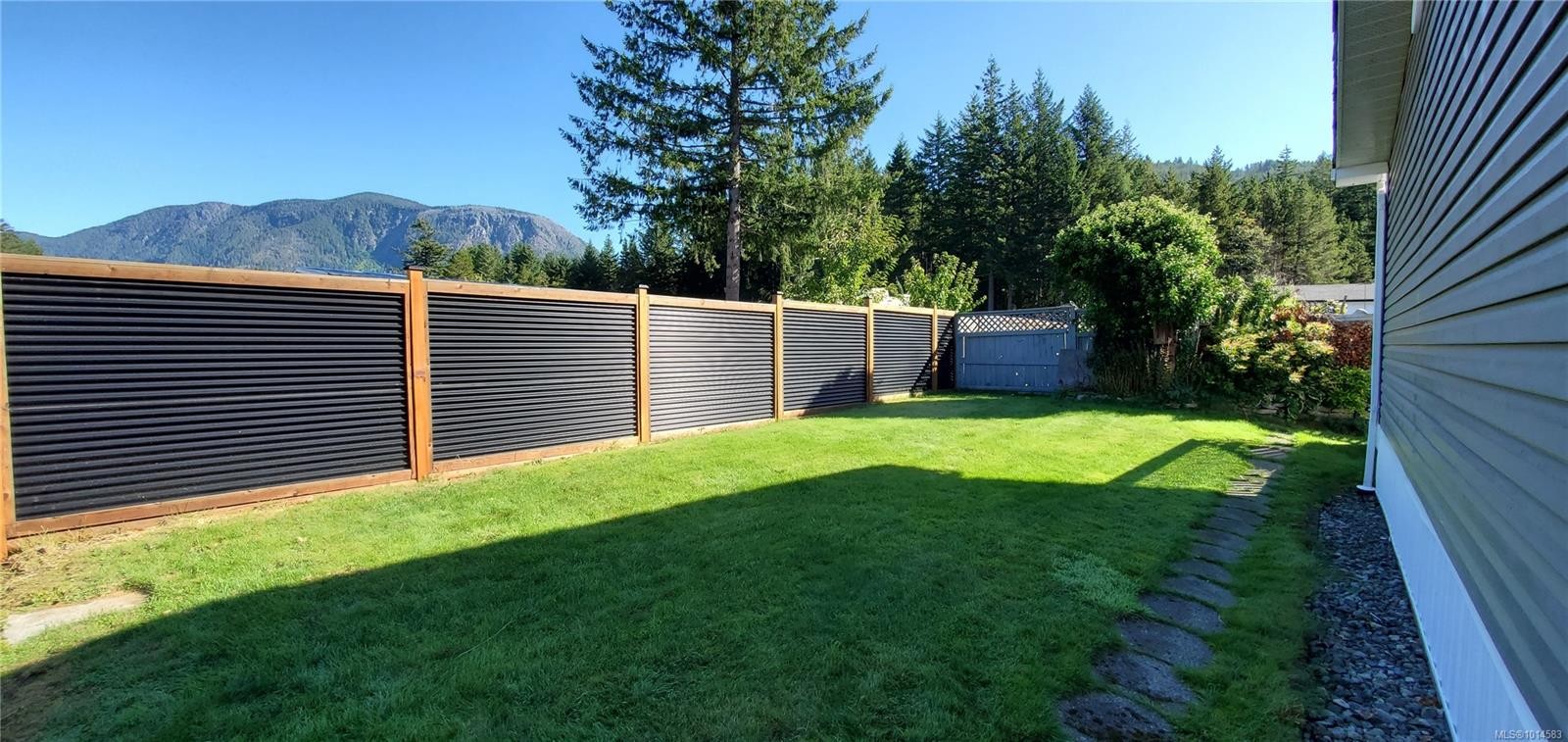 608 White Ridge Dr, Gold River, BC