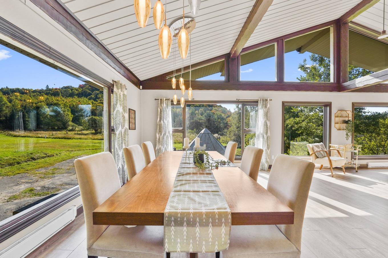 Dining room - 445Z Ch. De La Ferme, Val-Morin, QC - Indoor Photo Showing Dining Room