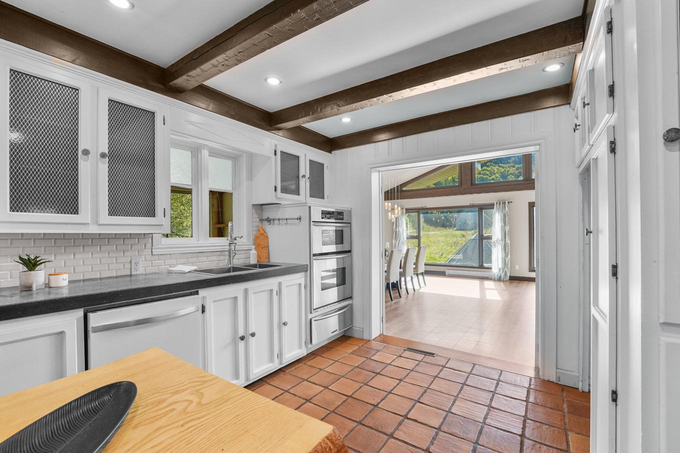 Kitchen - 445Z Ch. De La Ferme, Val-Morin, QC - Indoor Photo Showing Kitchen With Double Sink