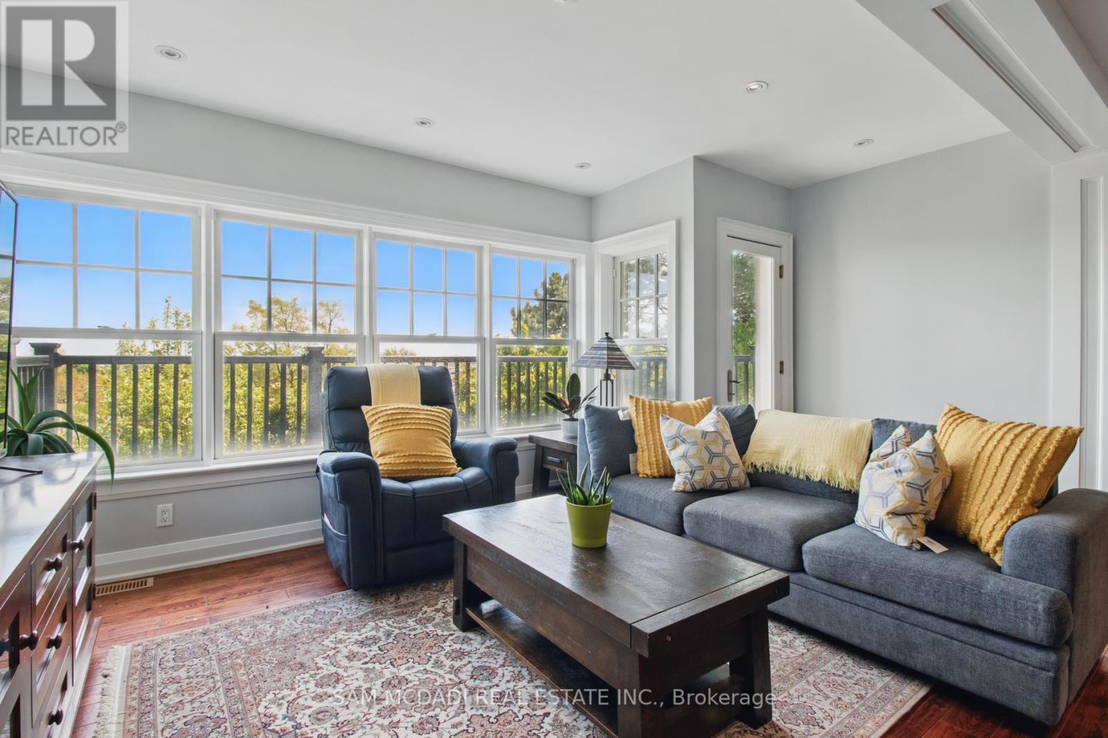 2788 Tallberg Court, Mississauga, ON - Indoor Photo Showing Living Room