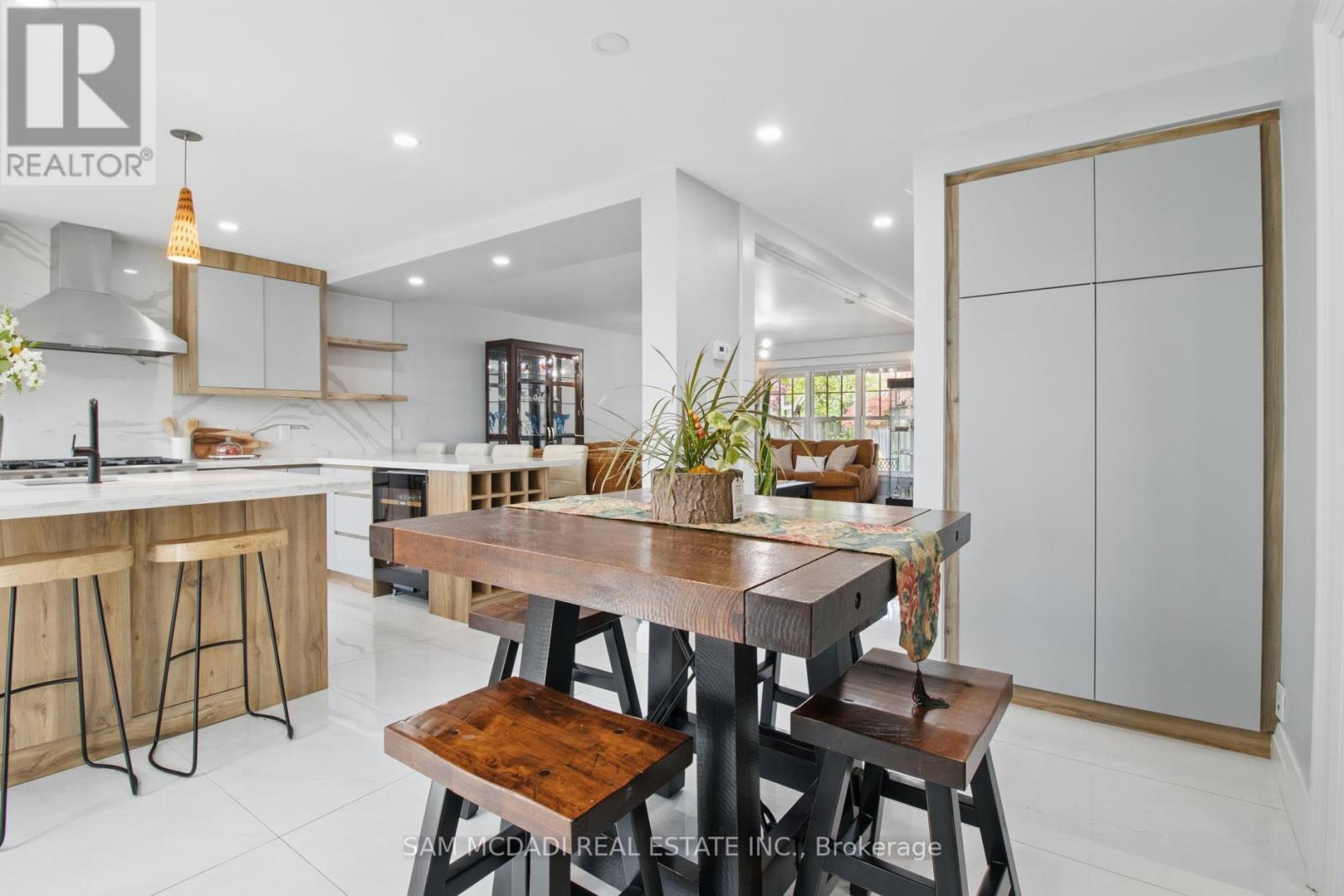 2788 Tallberg Court, Mississauga, ON - Indoor Photo Showing Dining Room