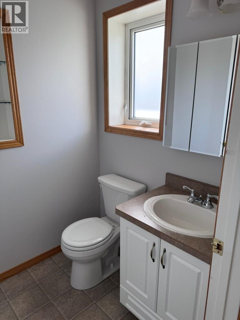 1832 Willowbrook Crescent, Dawson Creek, BC - Indoor Photo Showing Bathroom