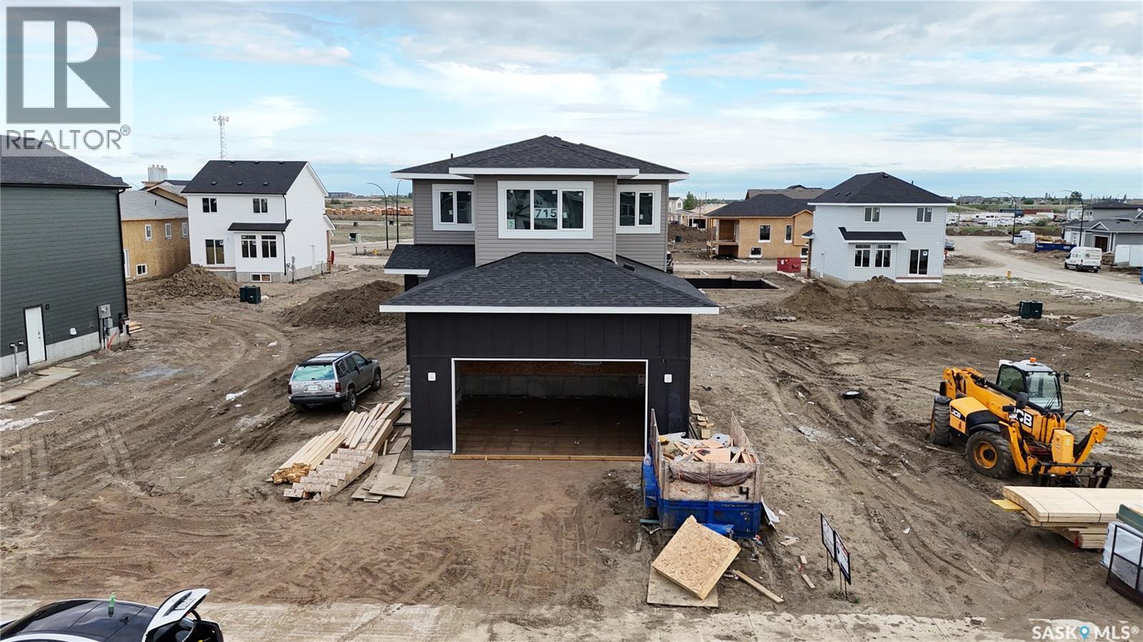 715 Nazarali Lane, Saskatoon, SK
