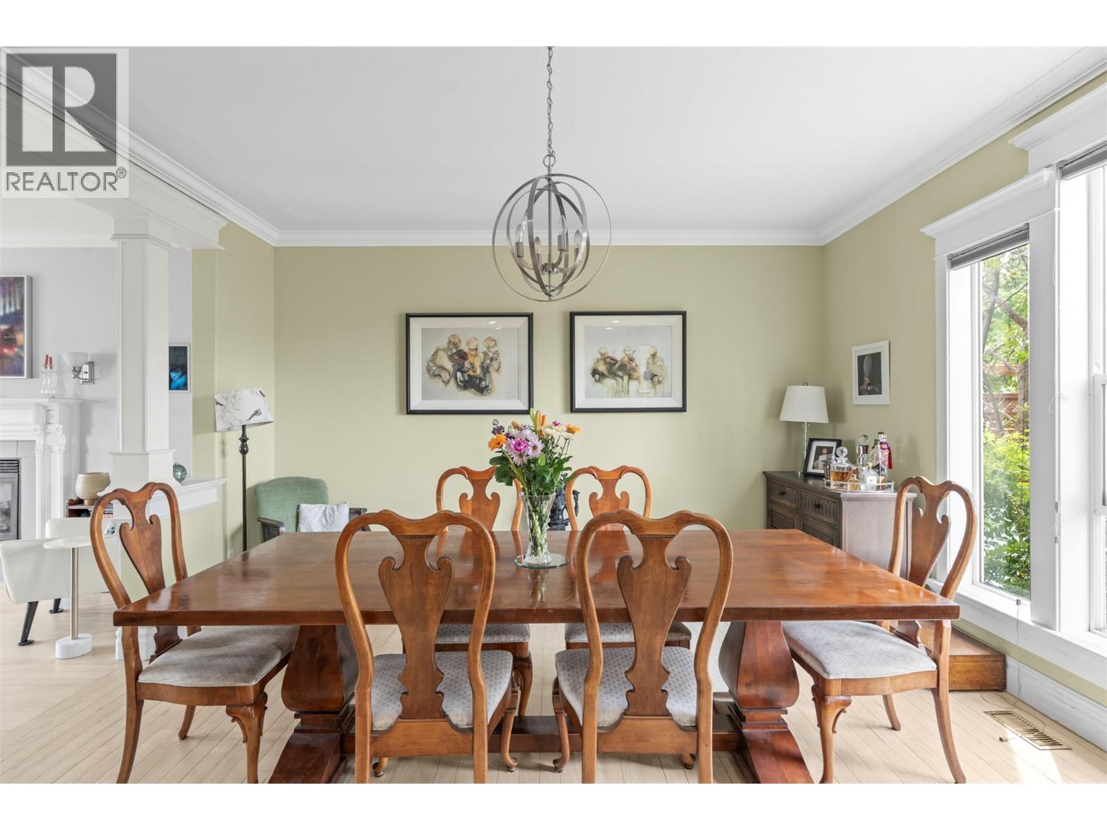 859 Mt. Bulman Place, Vernon, BC - Indoor Photo Showing Dining Room