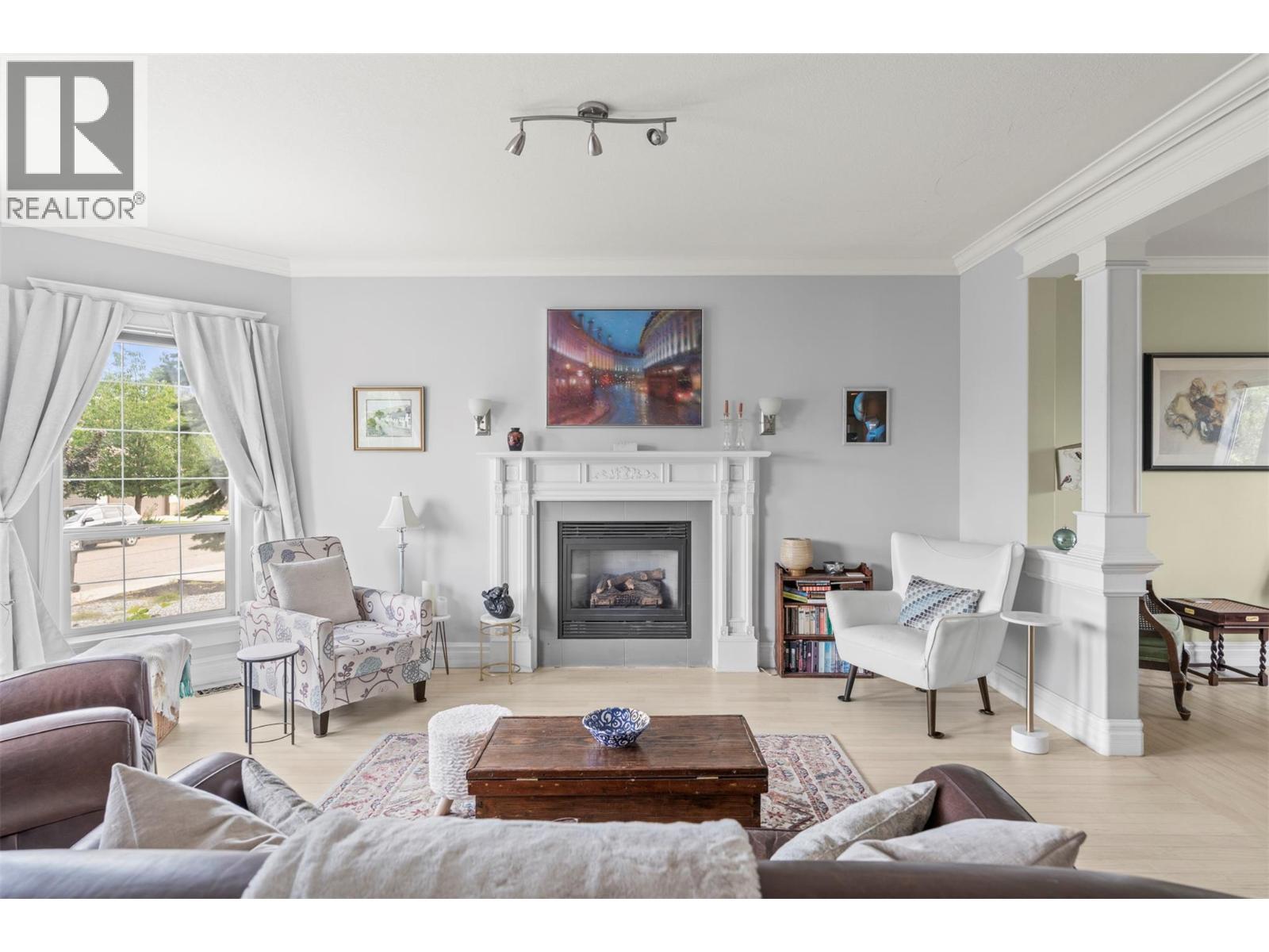 859 Mt. Bulman Place, Vernon, BC - Indoor Photo Showing Living Room With Fireplace