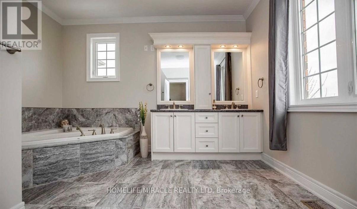 1 - 8480 Simcoe County Road, Adjala-Tosorontio, ON - Indoor Photo Showing Bathroom