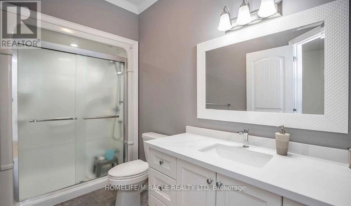 1 - 8480 Simcoe County Road, Adjala-Tosorontio, ON - Indoor Photo Showing Bathroom