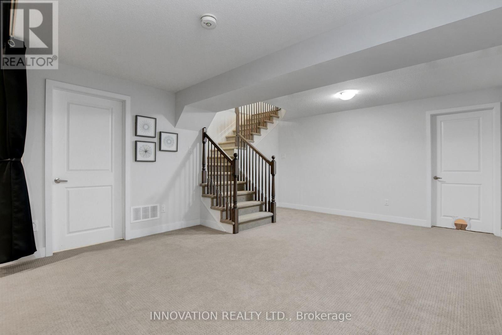 565 Bobolink Ridge, Ottawa, ON - Indoor Photo Showing Other Room