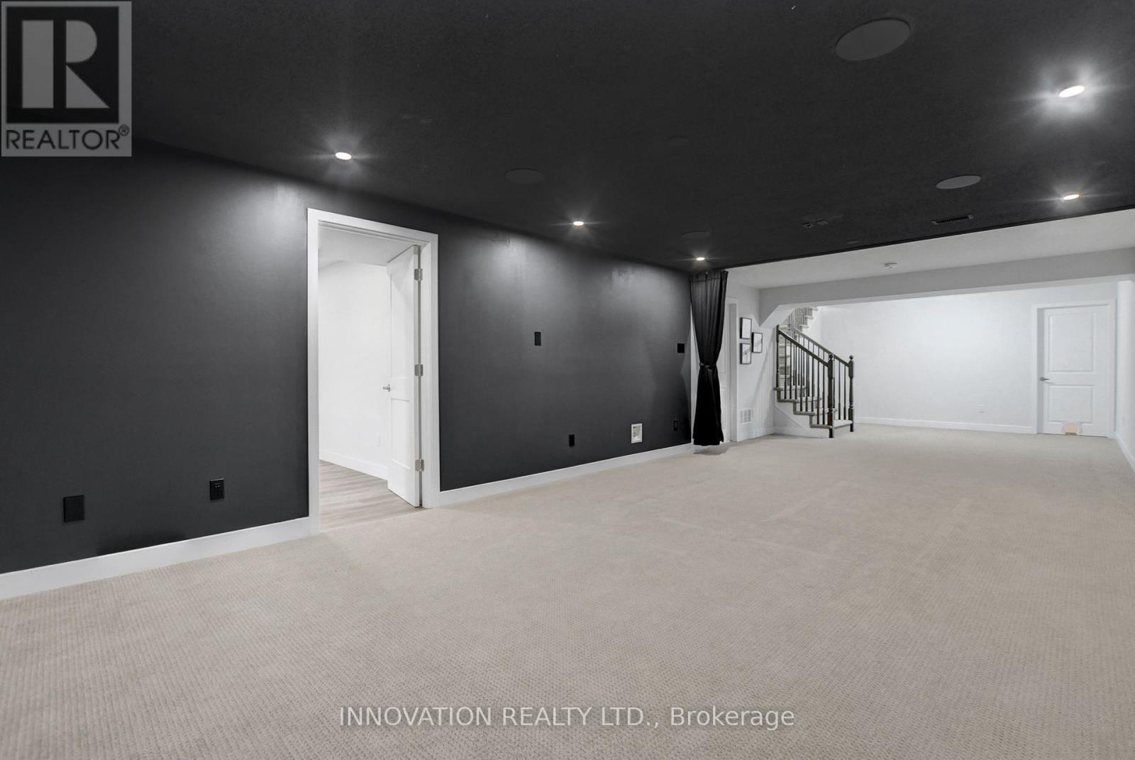 565 Bobolink Ridge, Ottawa, ON - Indoor Photo Showing Other Room