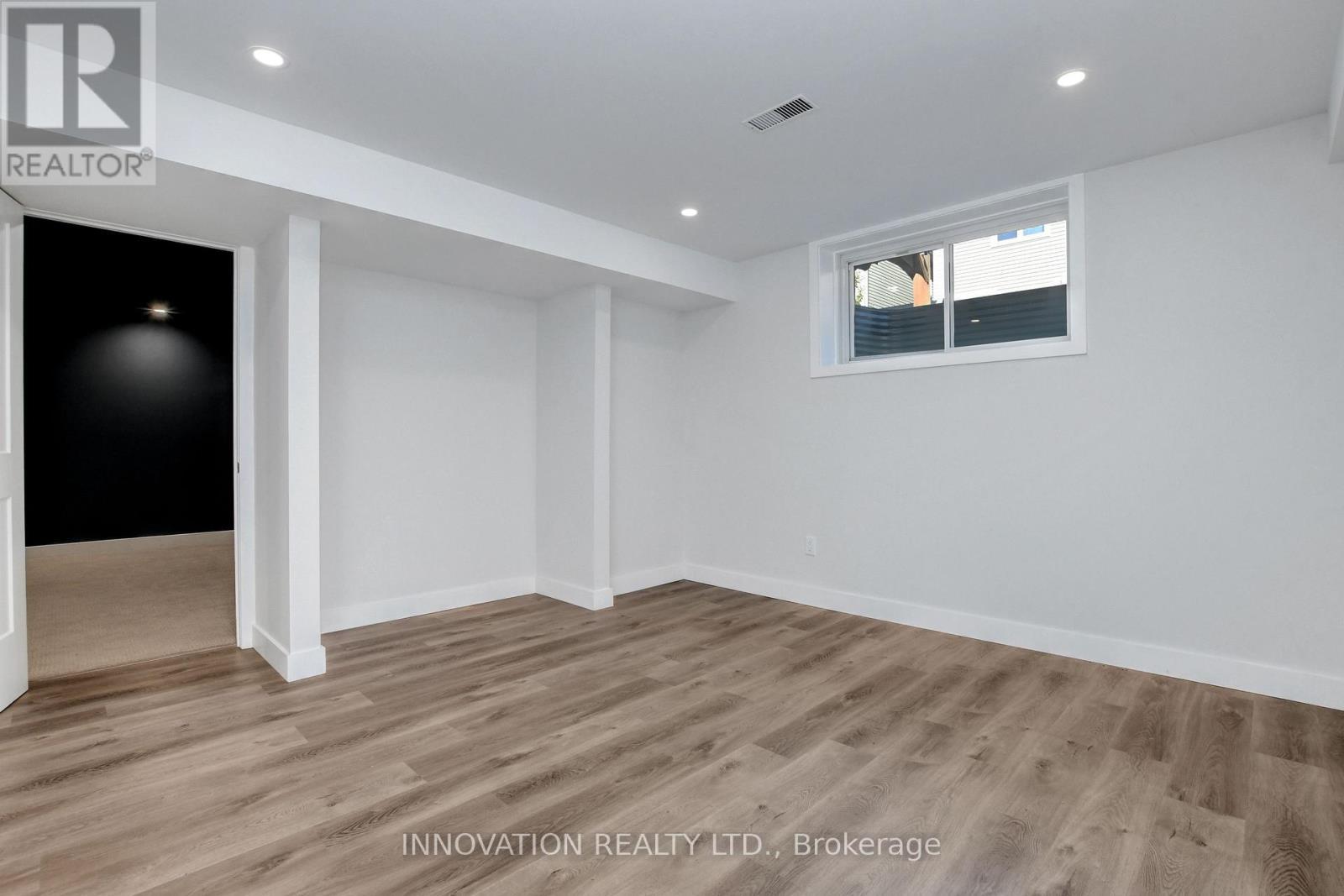 565 Bobolink Ridge, Ottawa, ON - Indoor Photo Showing Other Room