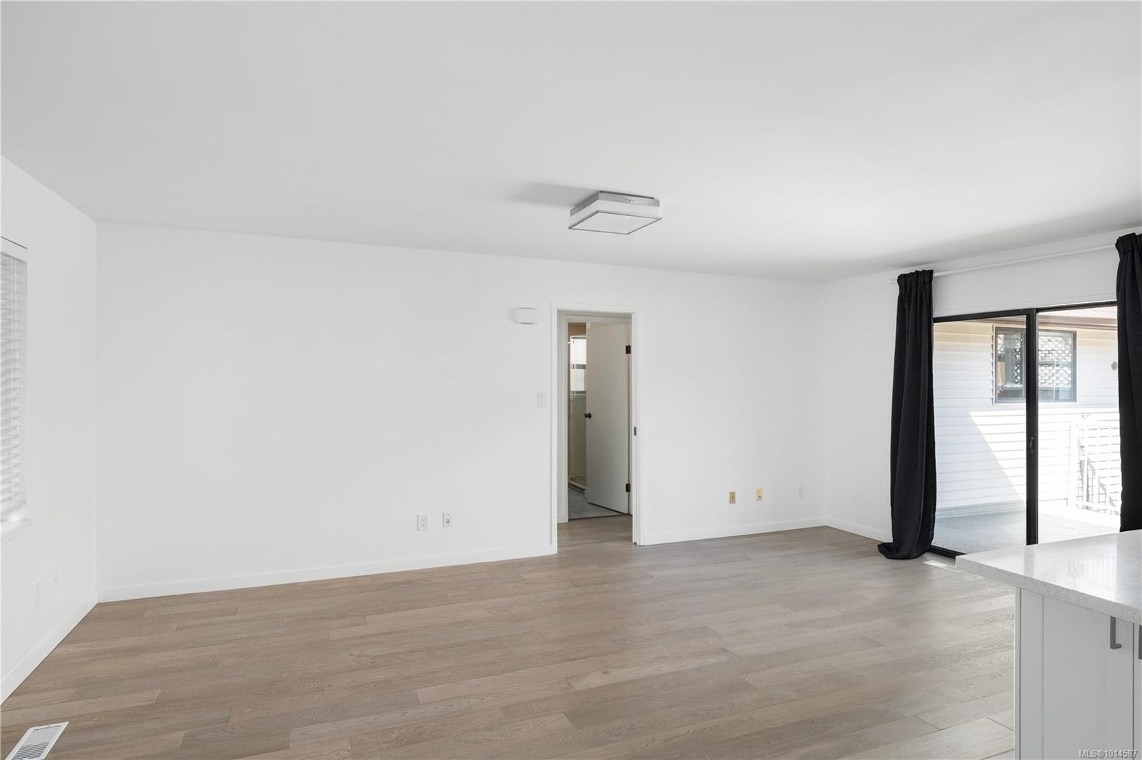 4101 Scoones Pl, Saanich, BC