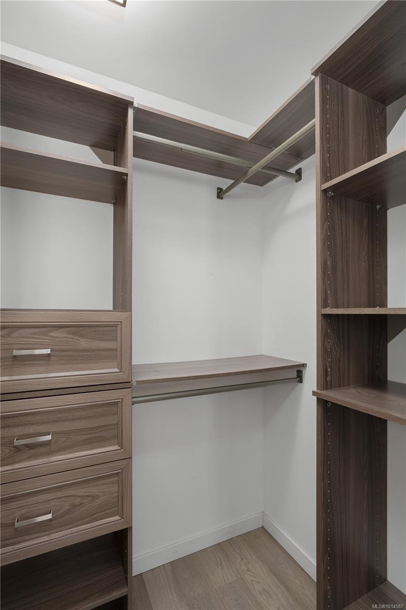 4101 Scoones Pl, Saanich, BC