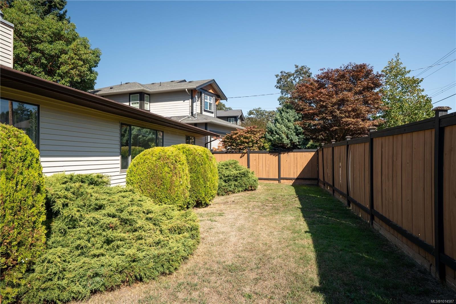 4101 Scoones Pl, Saanich, BC