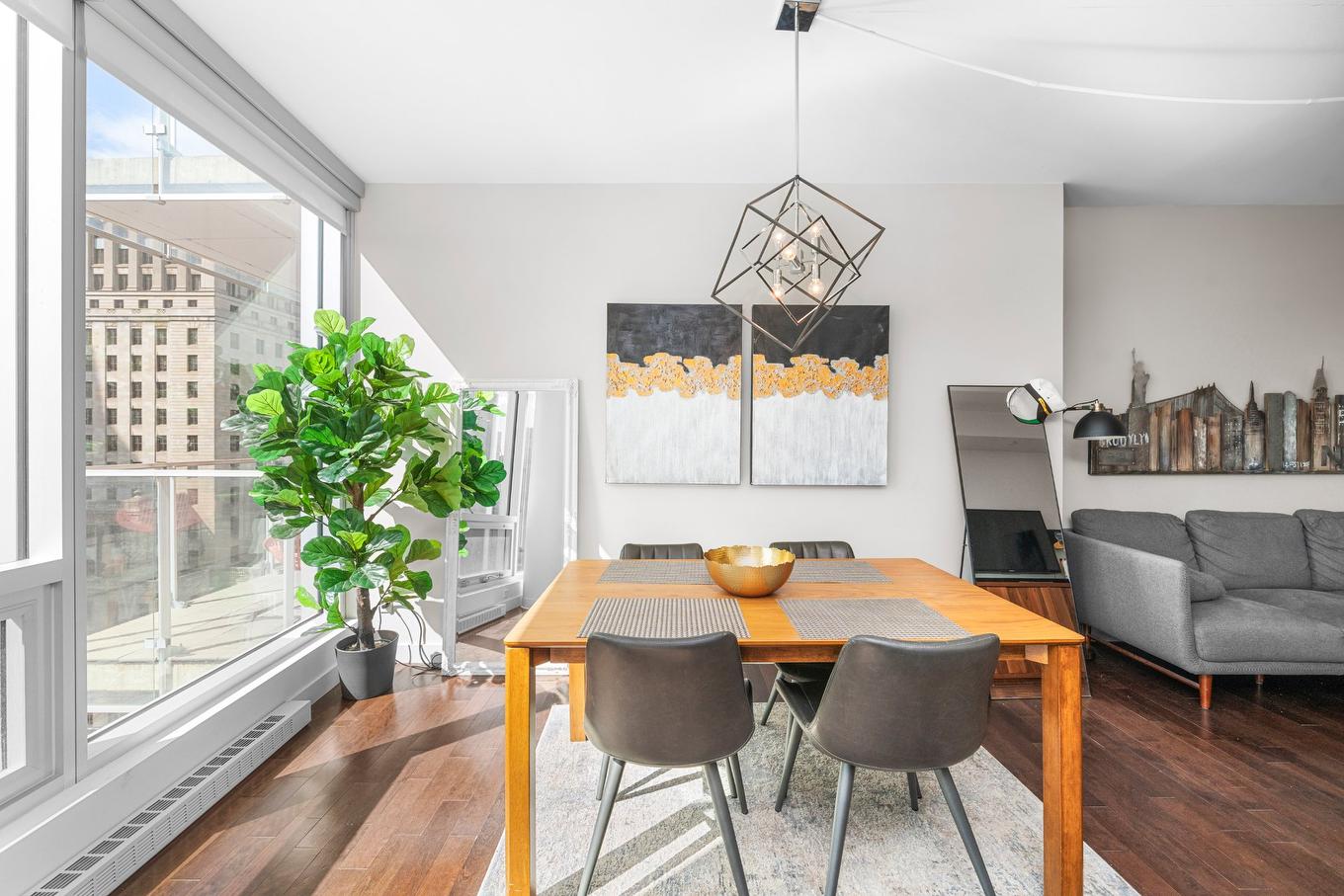Dining room - 1807-495 Av. Viger O., Montréal (Ville-Marie), QC - Indoor Photo Showing Dining Room
