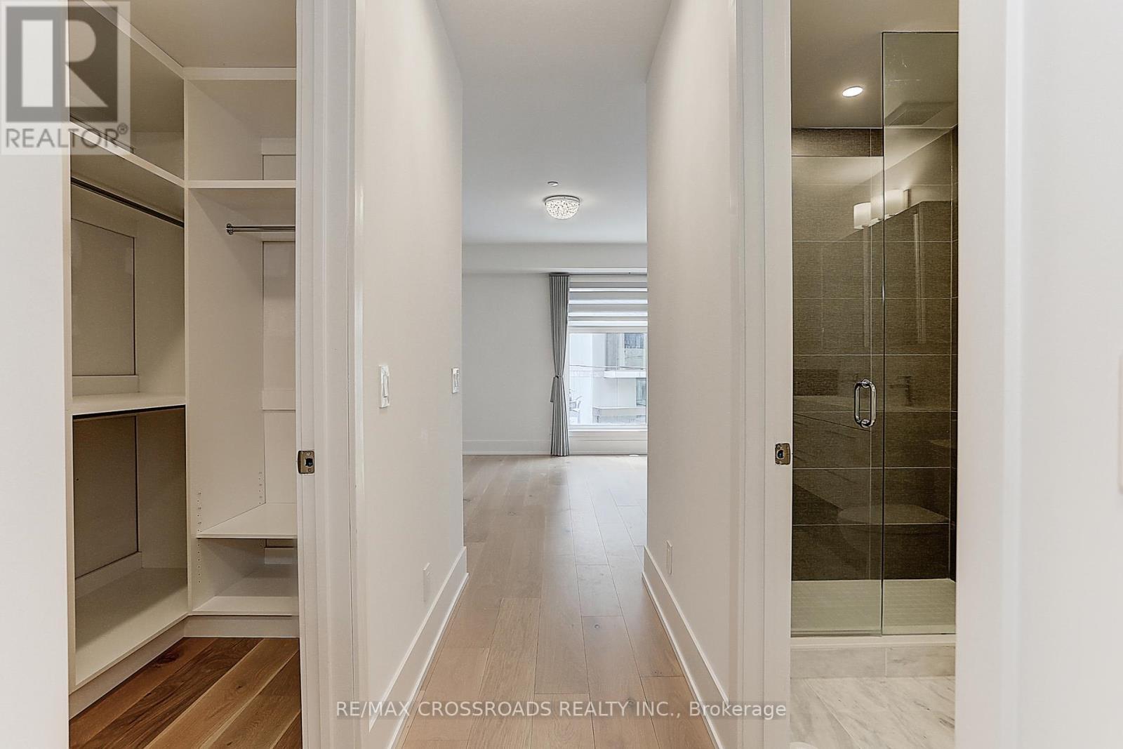 Th3 - 270 Davenport Road, Toronto, ON - Indoor Photo Showing Other Room