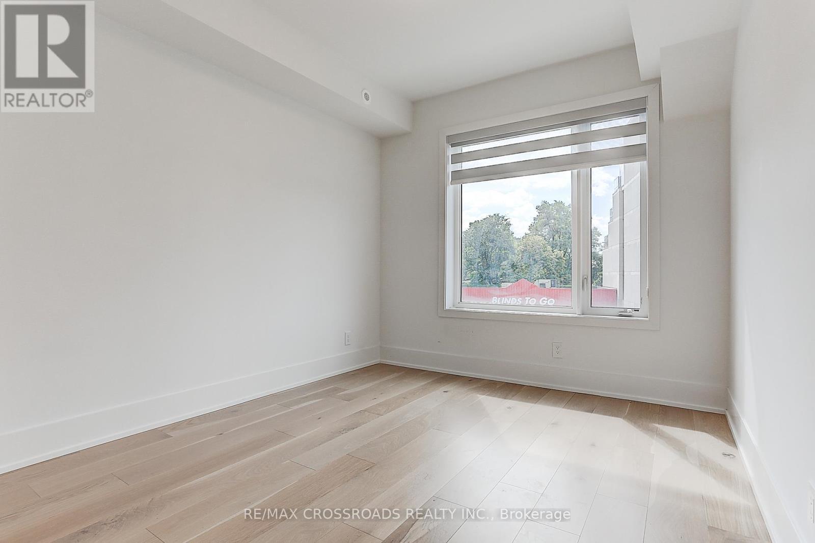 Th3 - 270 Davenport Road, Toronto, ON - Indoor Photo Showing Other Room