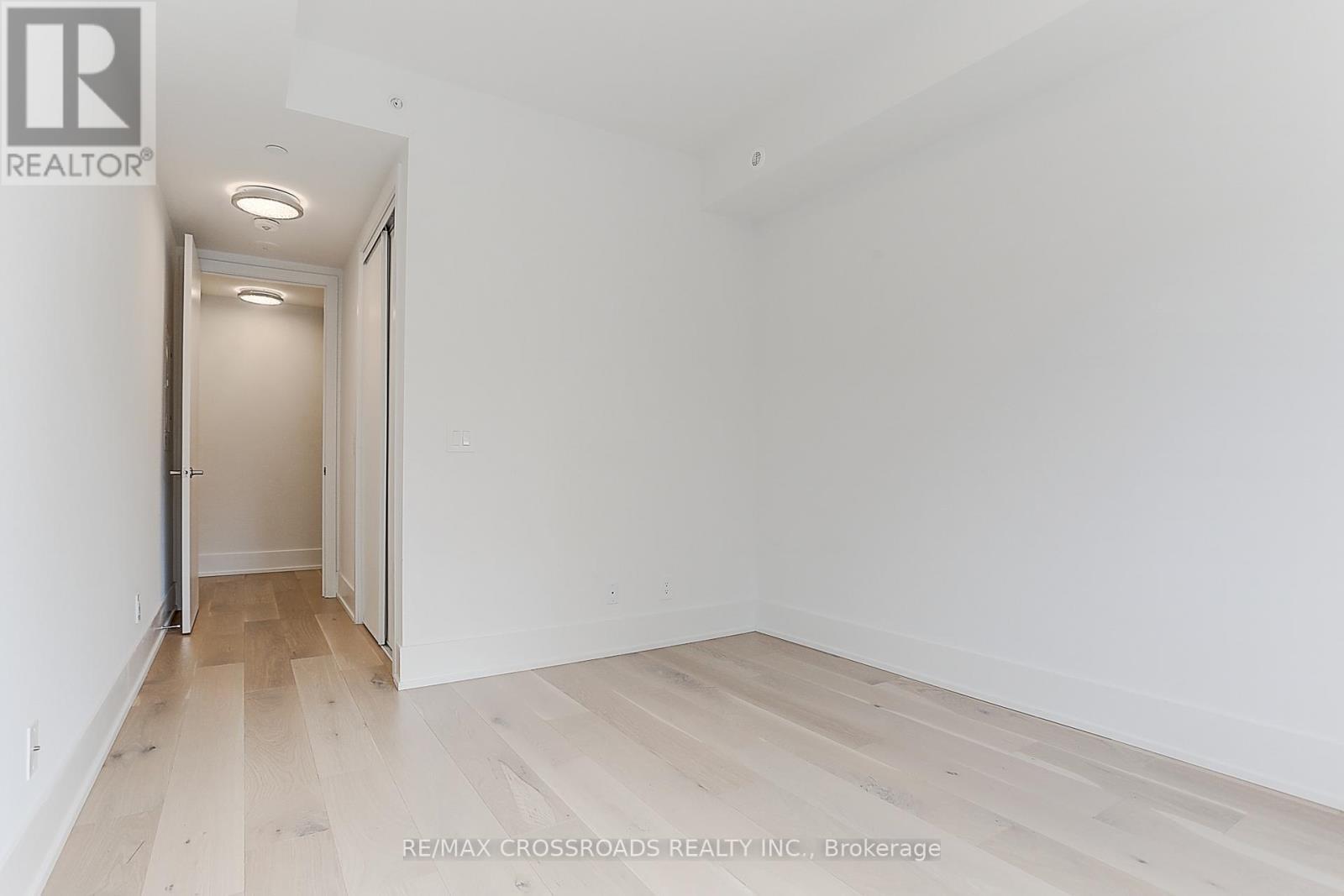 Th3 - 270 Davenport Road, Toronto, ON - Indoor Photo Showing Other Room