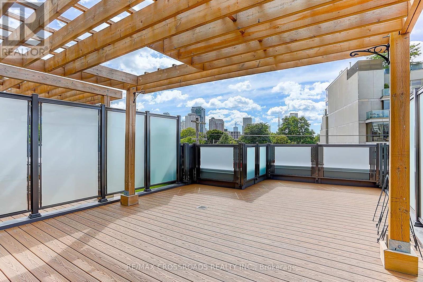 Th3 - 270 Davenport Road, Toronto, ON - Outdoor With Exterior