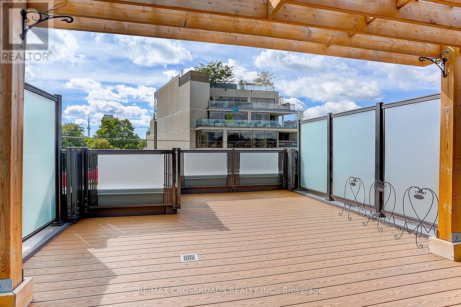 Th3 - 270 Davenport Road, Toronto, ON - Outdoor With Exterior