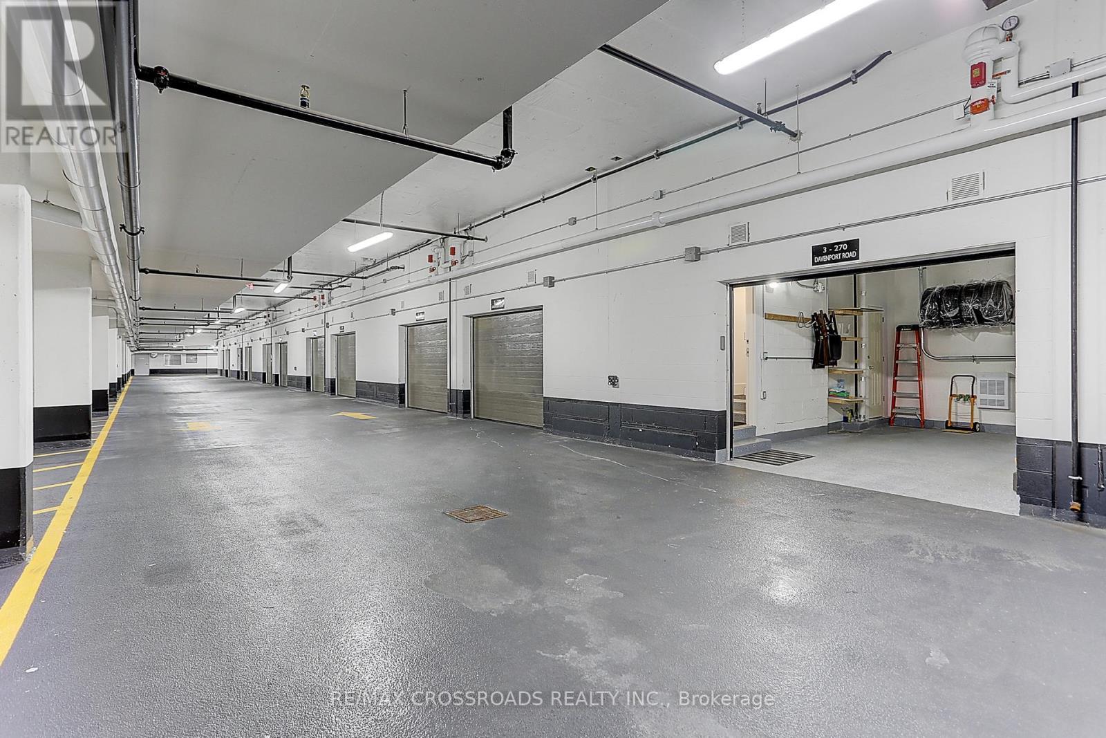 Th3 - 270 Davenport Road, Toronto, ON - Indoor Photo Showing Garage