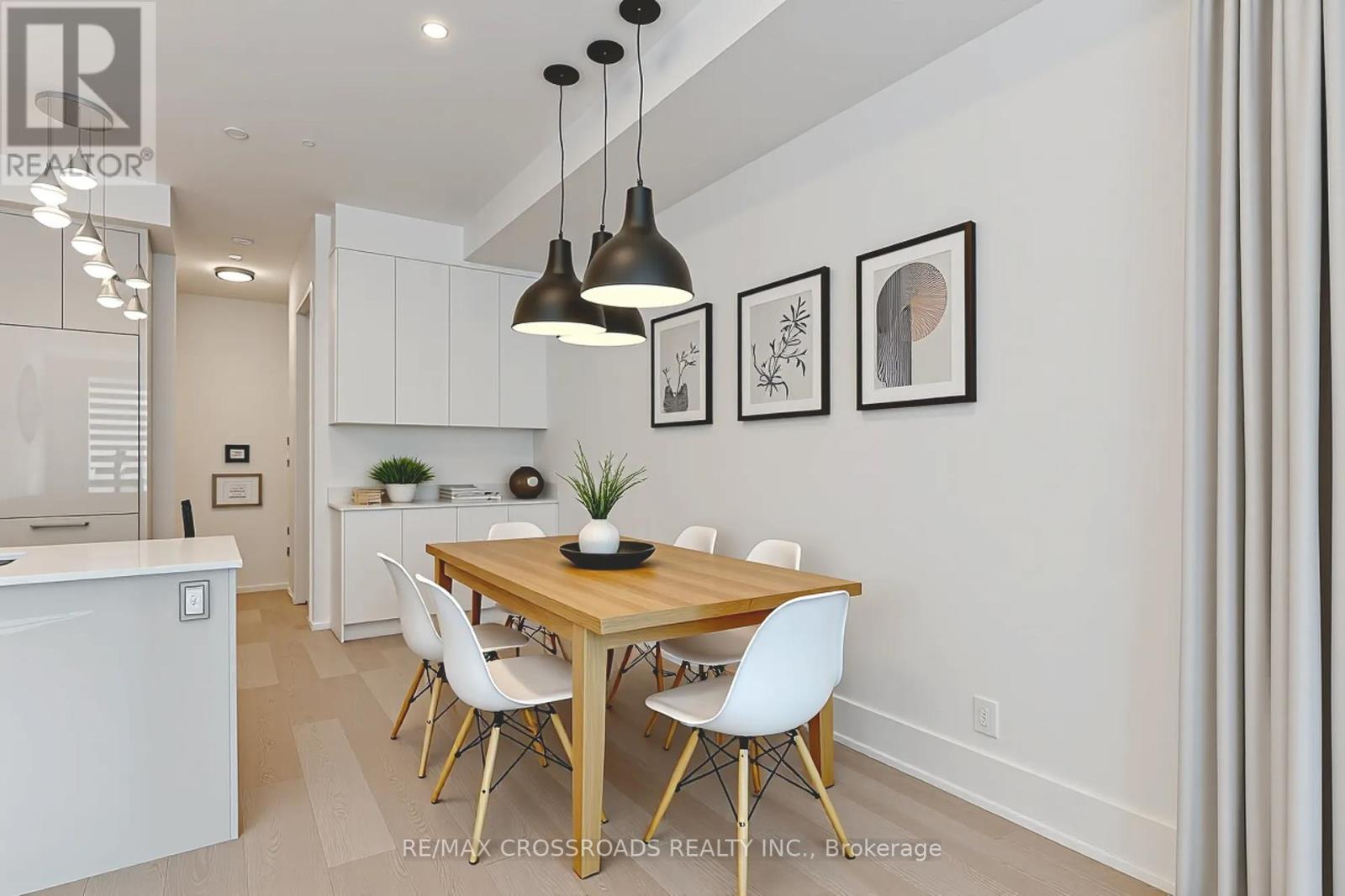 Th3 - 270 Davenport Road, Toronto, ON - Indoor Photo Showing Dining Room