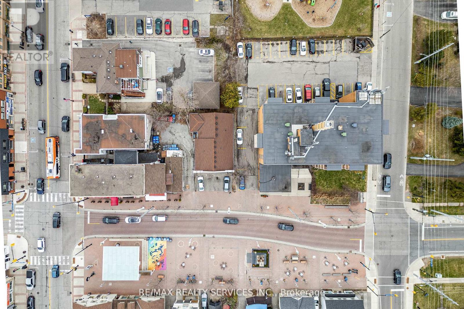 10 Main Street, Mississauga, ON