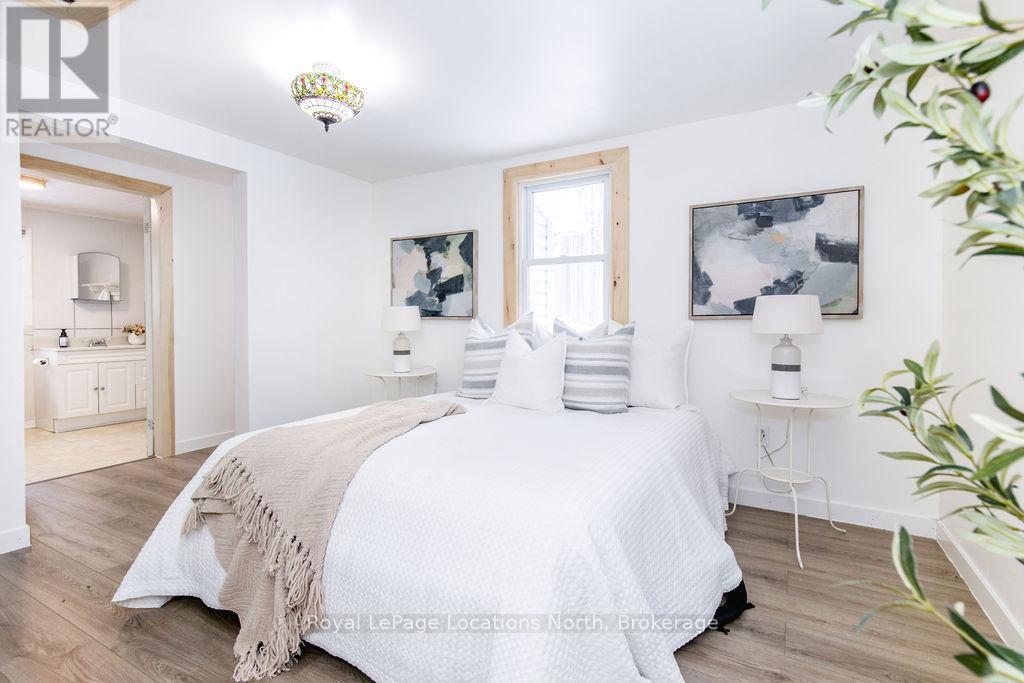 80 Concession 8 Road E, Tiny, ON - Indoor Photo Showing Bedroom