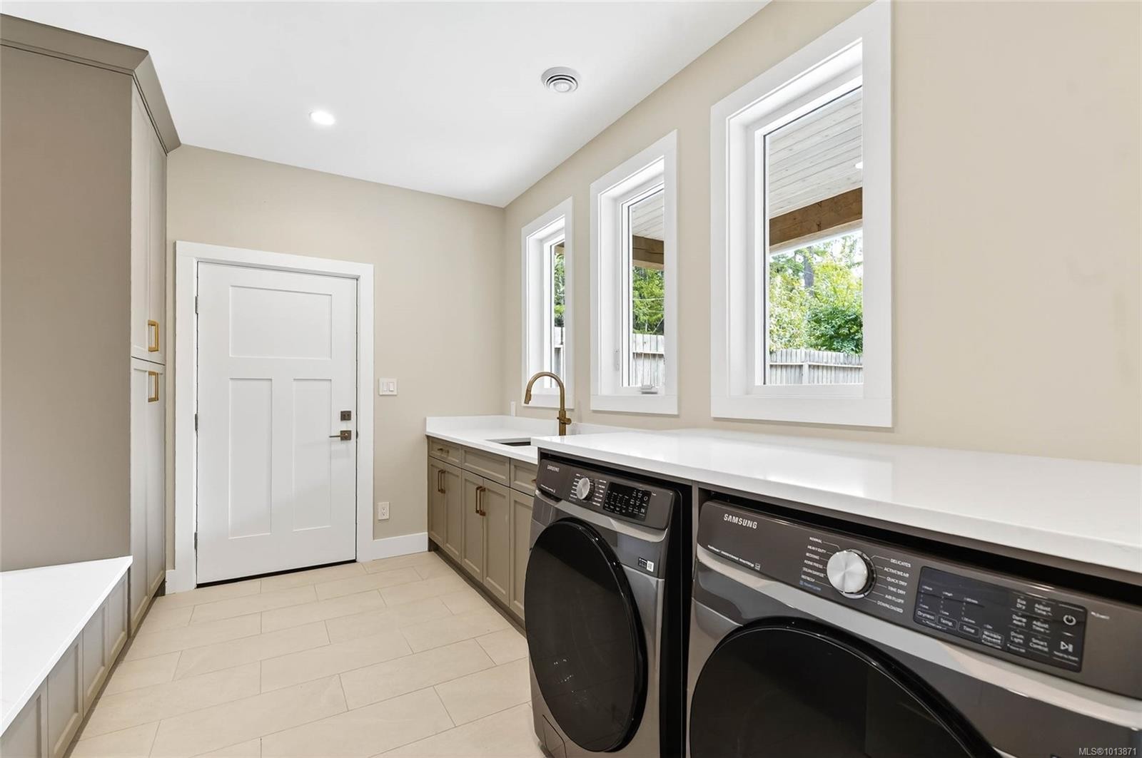 10089 Blower Rd, Port Alberni, BC