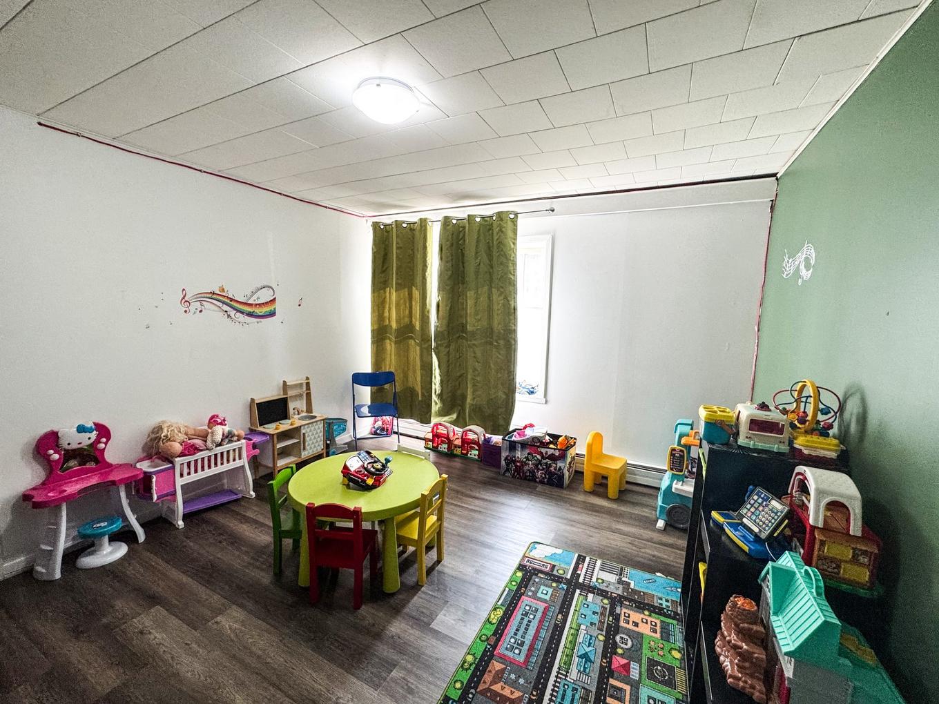 Bedroom - 981 - 983 Rue De Montcalm, Berthierville, QC - Indoor Photo Showing Other Room