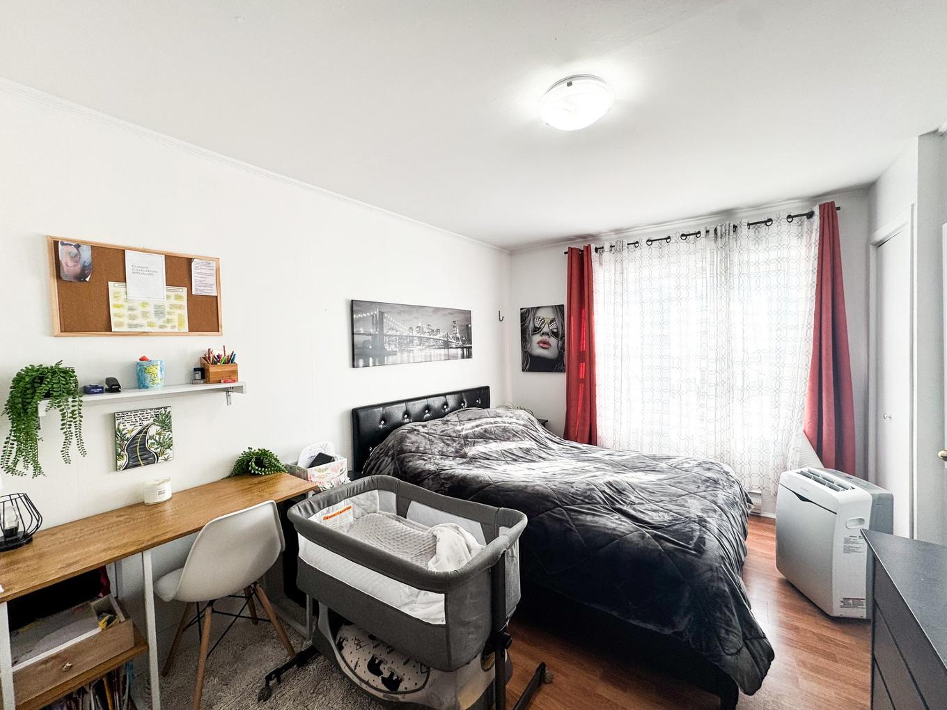 Bedroom - 981 - 983 Rue De Montcalm, Berthierville, QC - Indoor Photo Showing Bedroom
