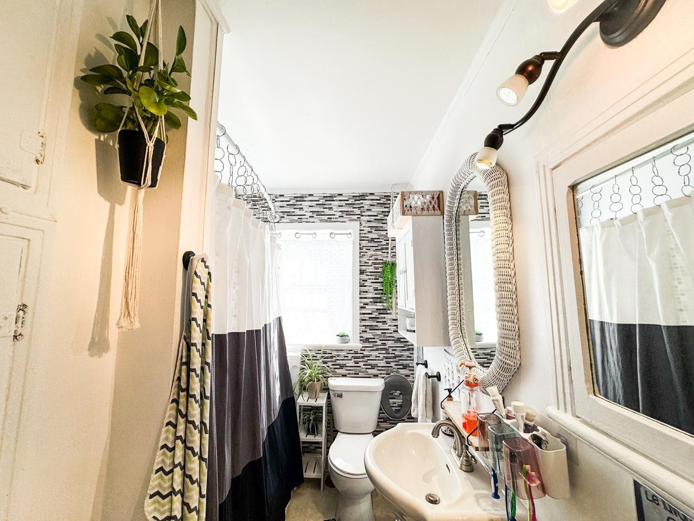 Bathroom - 981 - 983 Rue De Montcalm, Berthierville, QC - Indoor Photo Showing Bathroom