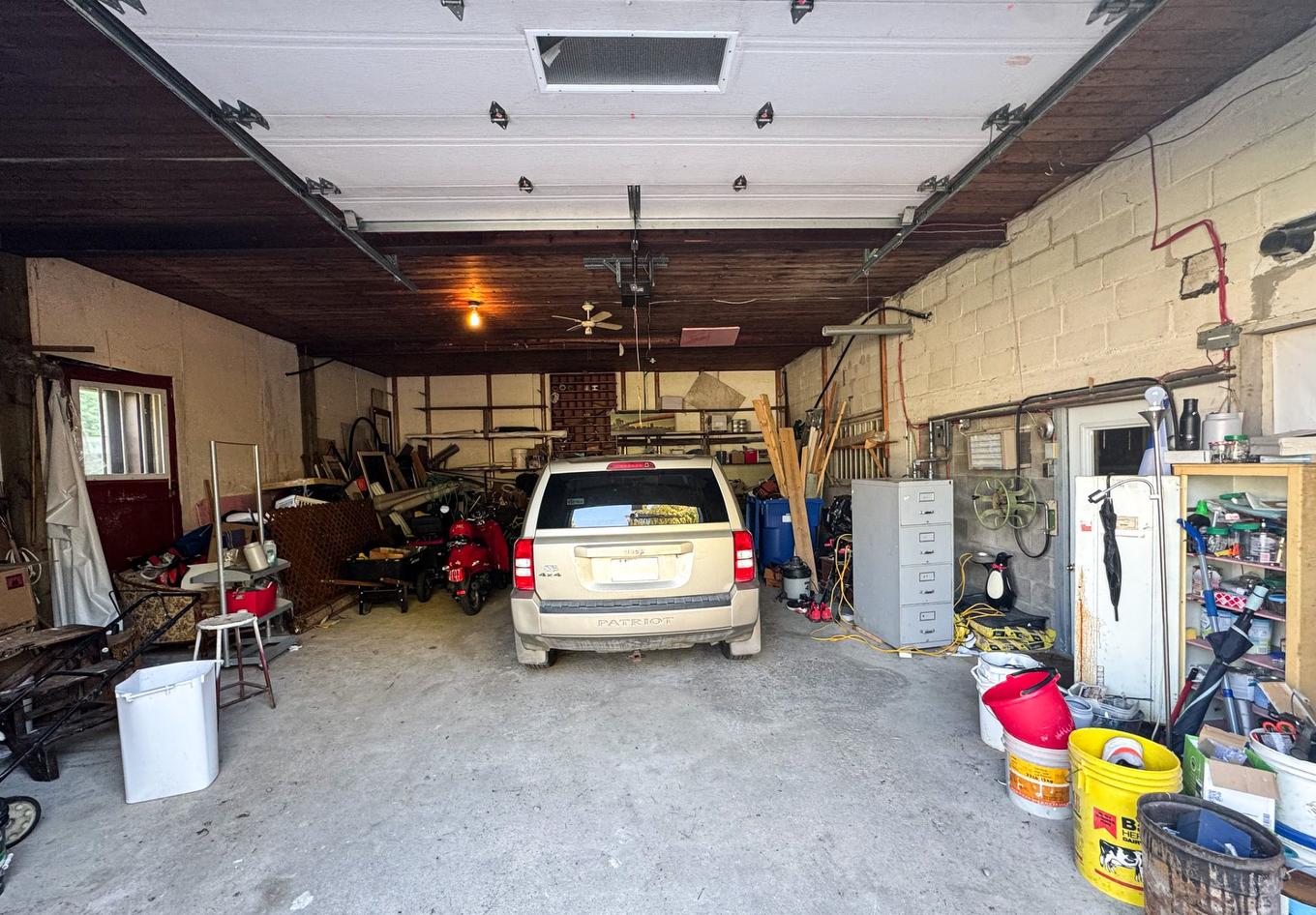 Garage - 981 - 983 Rue De Montcalm, Berthierville, QC - Indoor Photo Showing Garage