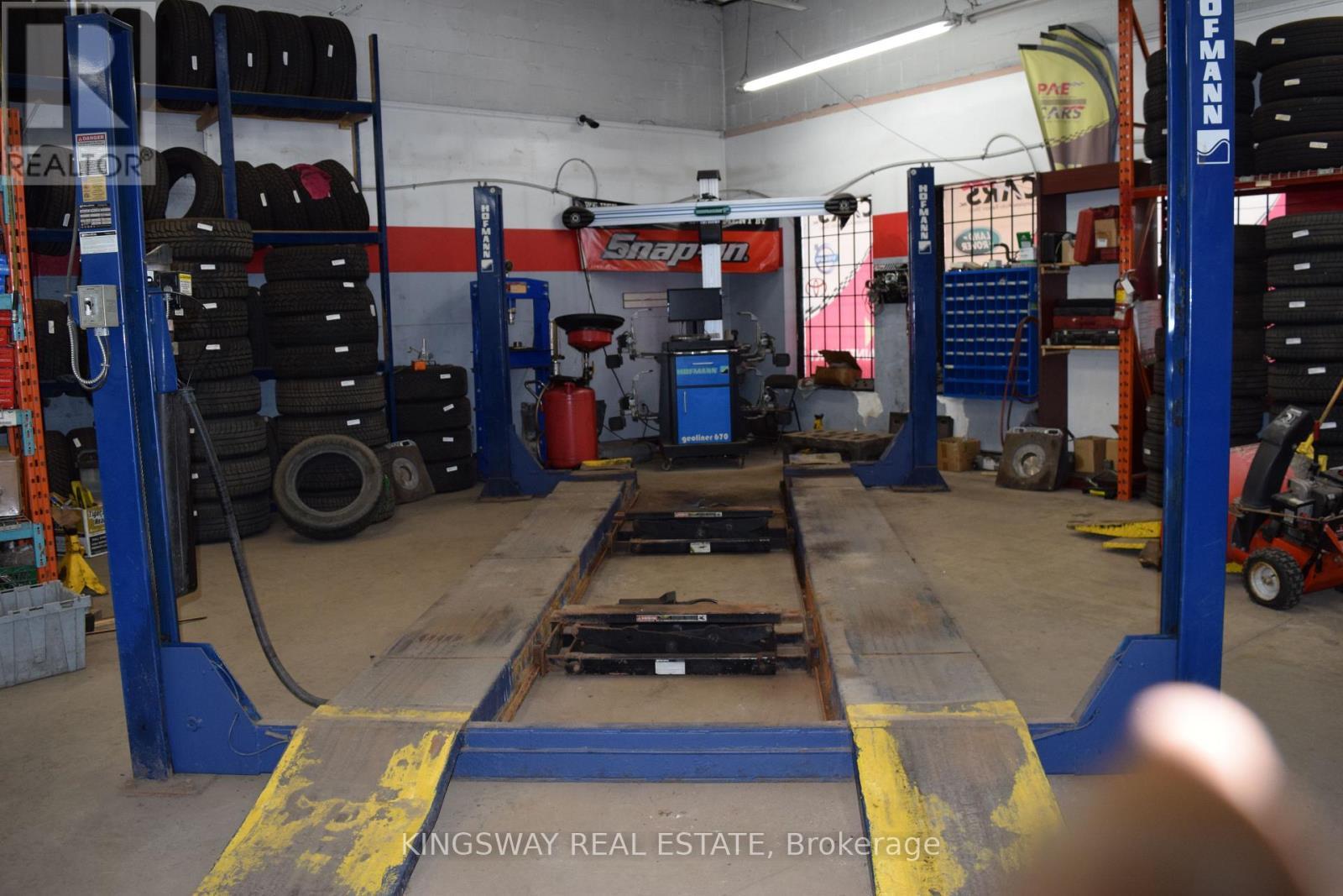 471 Garyray Drive, Toronto, ON