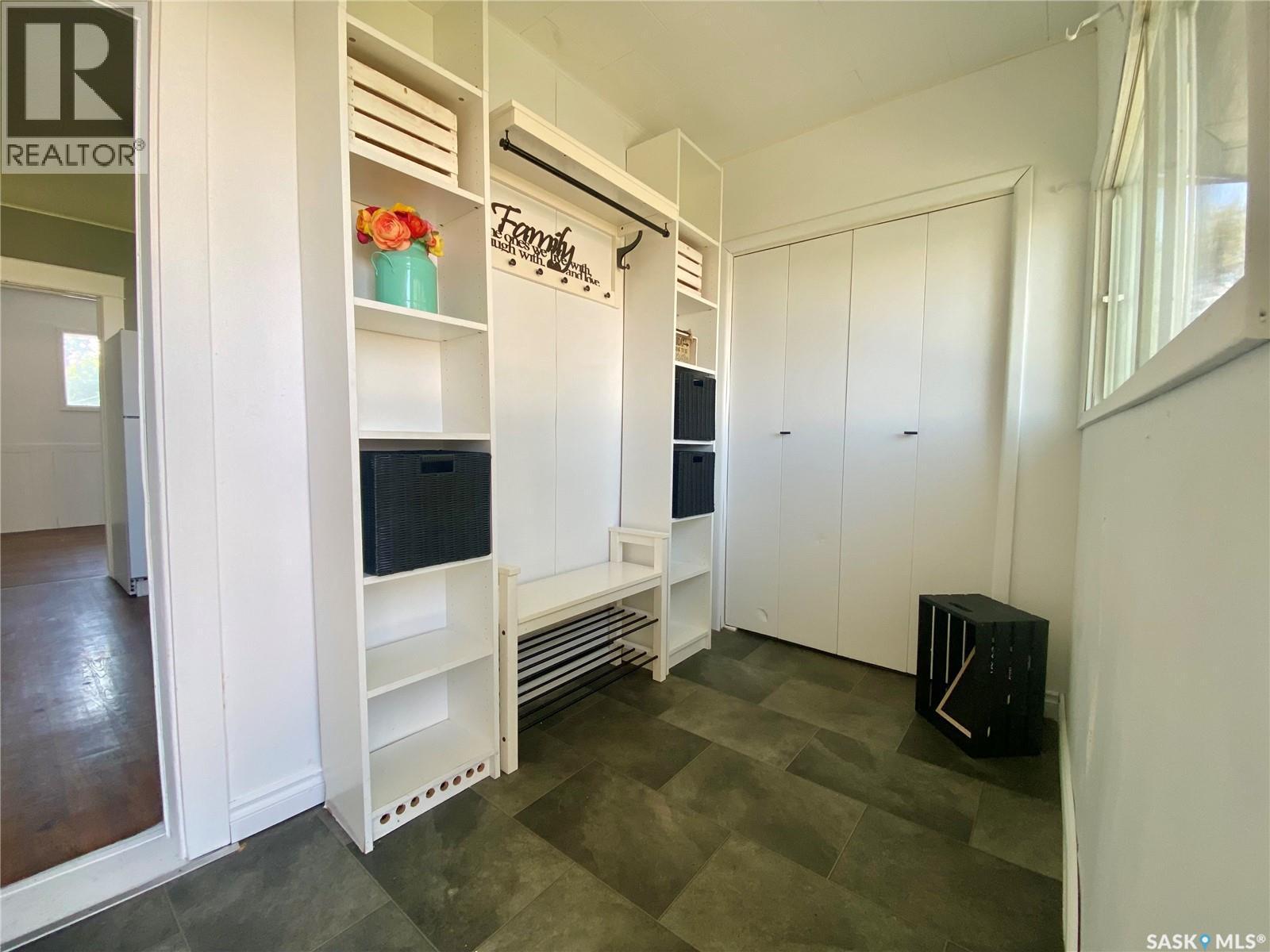 822 4Th Avenue, Raymore, SK - Indoor Photo Showing Other Room