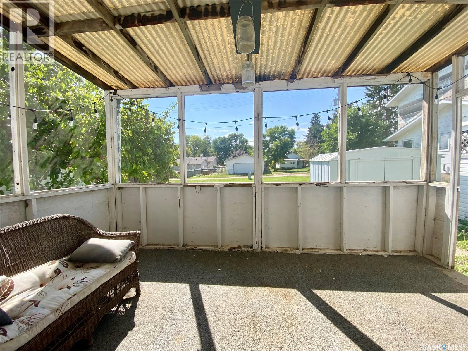 822 4Th Avenue, Raymore, SK - Outdoor With Exterior