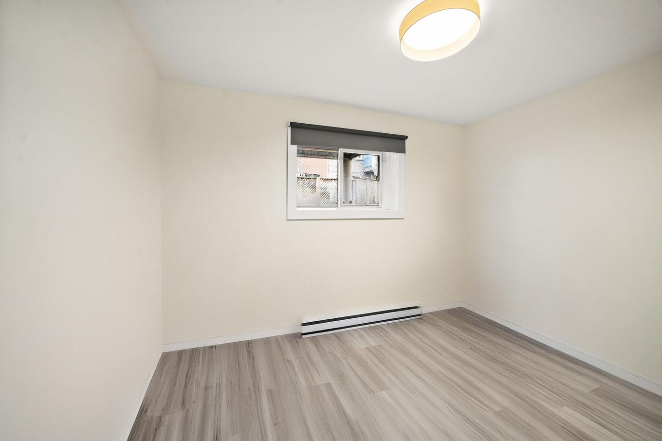 Chambre à coucher - 2240 Av. O'Brien, Montréal (Saint-Laurent), QC - Indoor Photo Showing Other Room