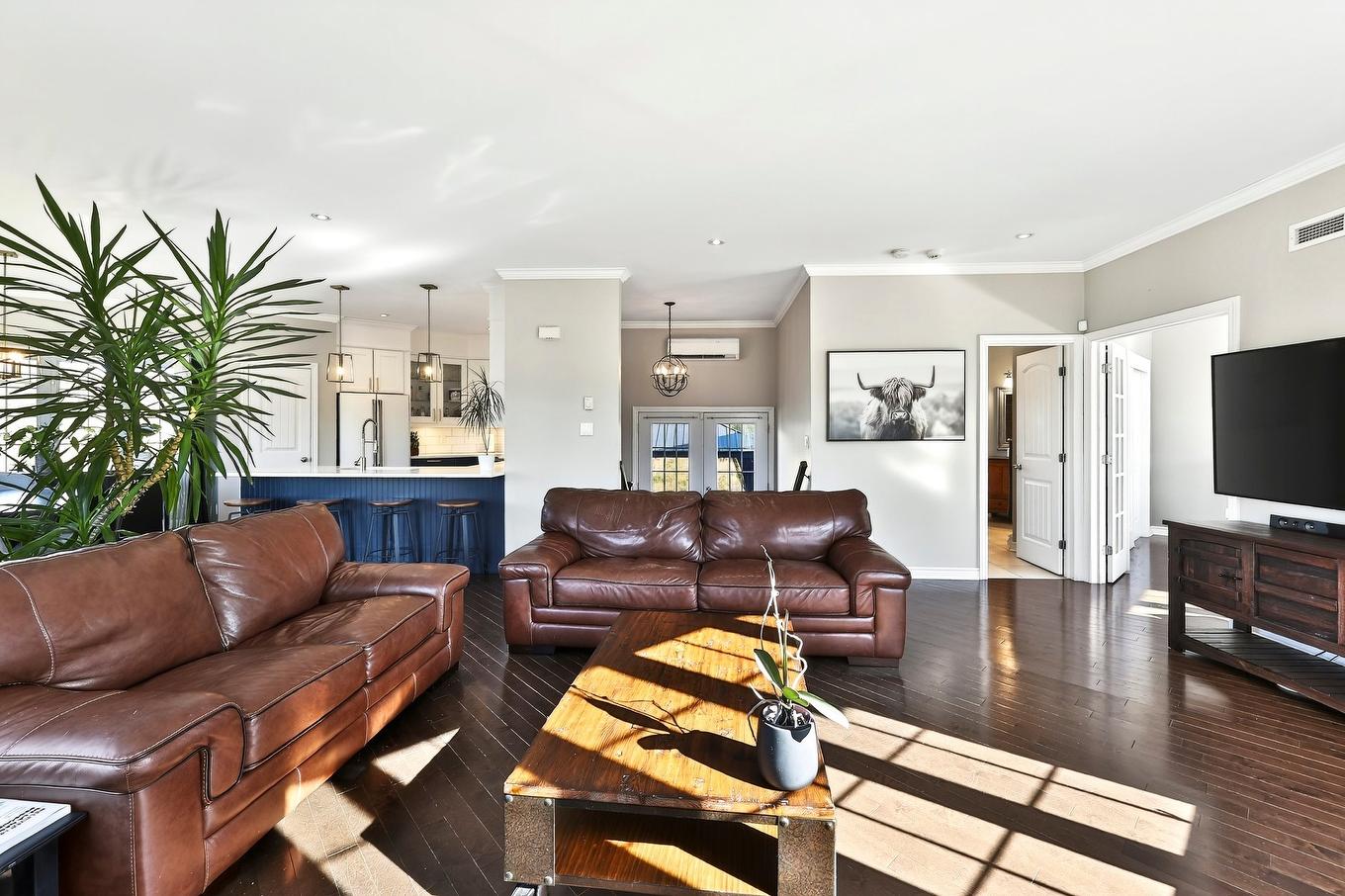 Salon - 1049 Rue Des Chevaliers, Prévost, QC - Indoor Photo Showing Living Room