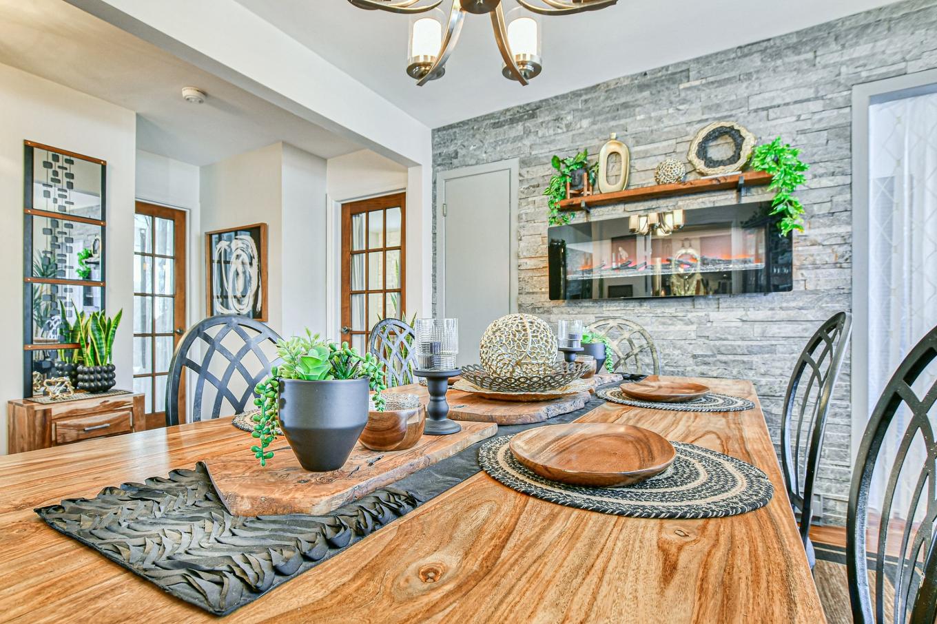 Dining room - 552 - 556 Rue Chapleau, Saint-Jérôme, QC - Indoor Photo Showing Dining Room