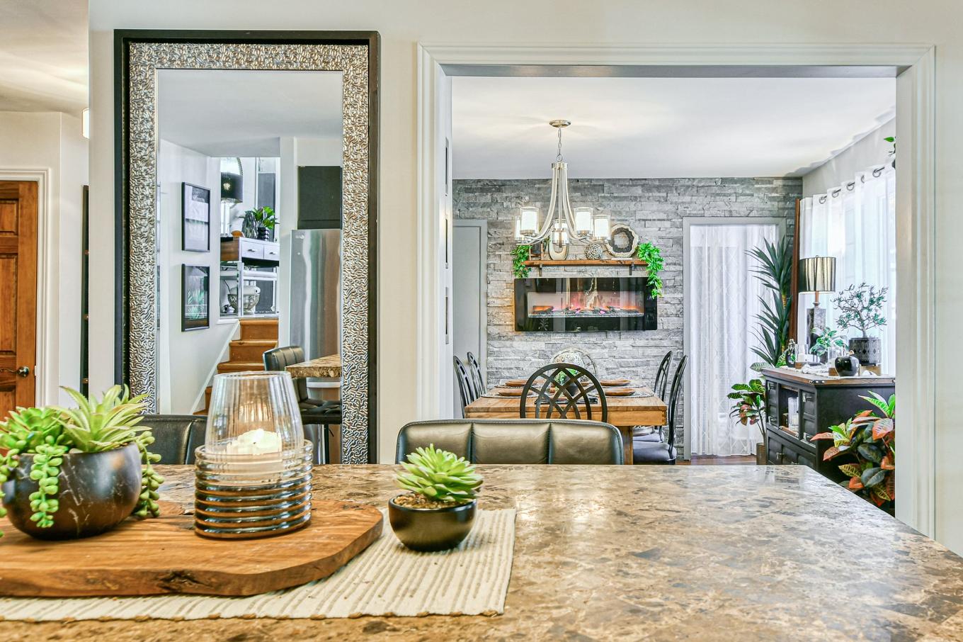Overall view - 552 - 556 Rue Chapleau, Saint-Jérôme, QC - Indoor Photo Showing Dining Room