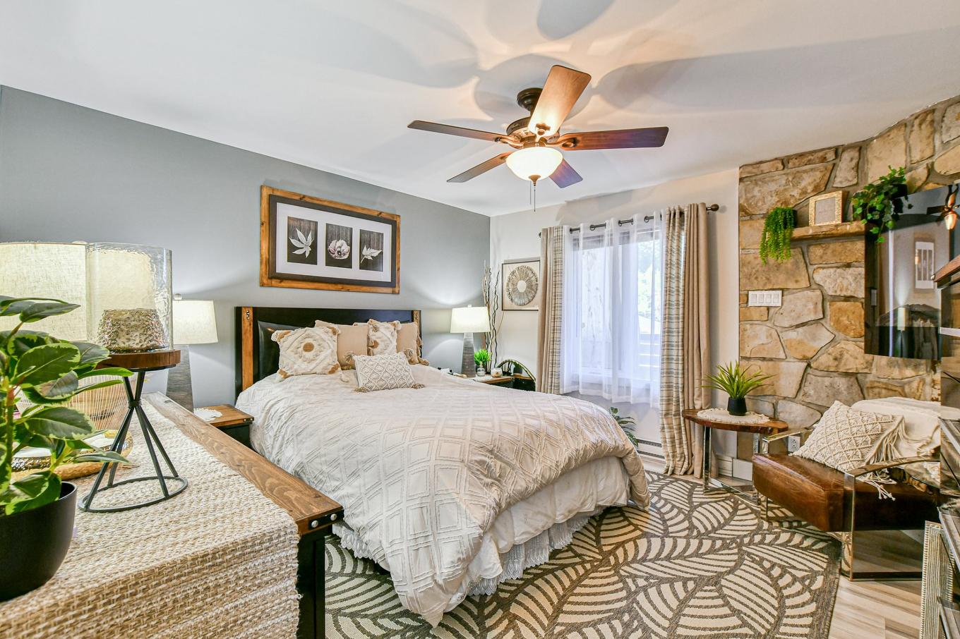 Primary bedroom - 552 - 556 Rue Chapleau, Saint-Jérôme, QC - Indoor Photo Showing Bedroom