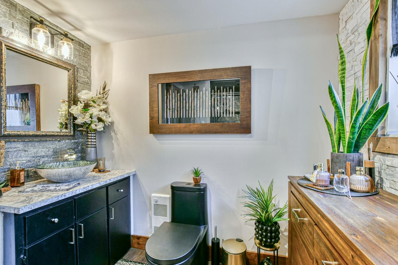 Bathroom - 552 - 556 Rue Chapleau, Saint-Jérôme, QC - Indoor