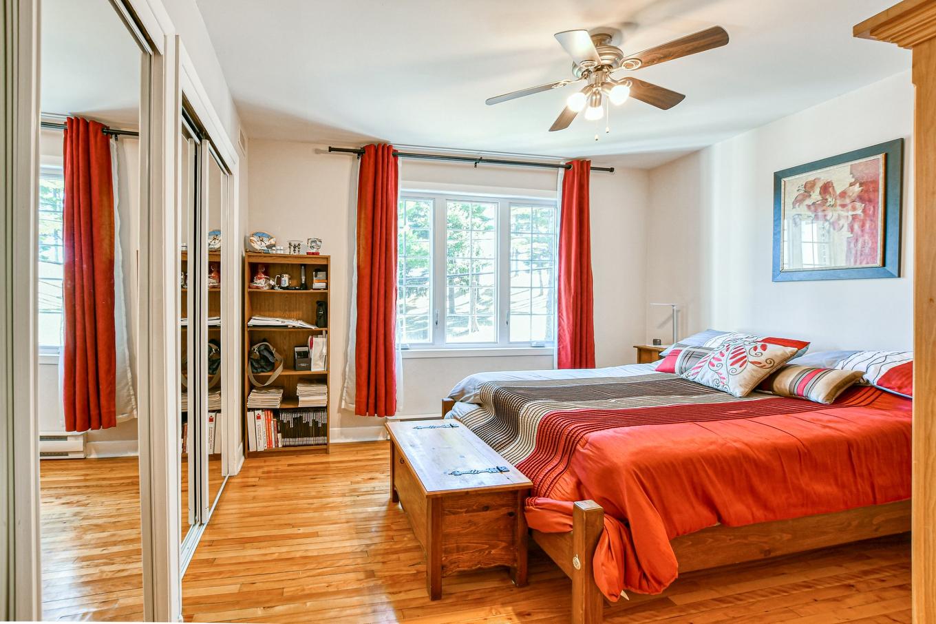 Primary bedroom - 552 - 556 Rue Chapleau, Saint-Jérôme, QC - Indoor Photo Showing Bedroom