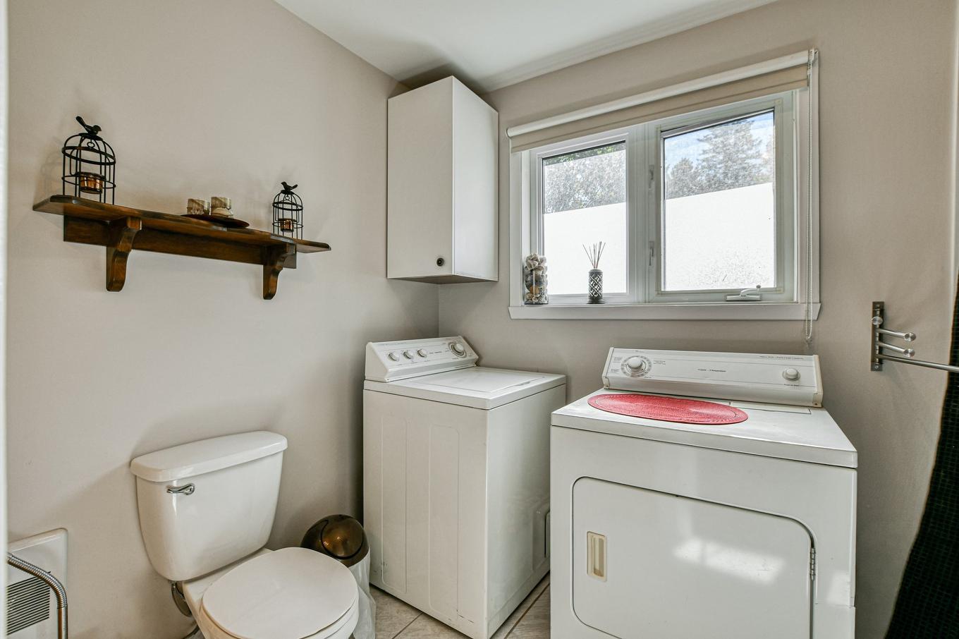 Bathroom - 552 - 556 Rue Chapleau, Saint-Jérôme, QC - Indoor Photo Showing Laundry Room